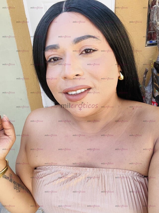 FOTOS DE LEEEEYMIIII UNA CHICA TRANS SENCILLA LISTA PARA USTED