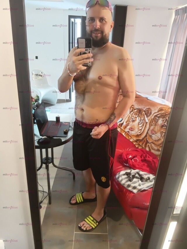 FOTOS DE TE PILLÉ MIRANDO. AHORA VEAMOS SI ERES LO BASTANTE ATREVIDO PARA JUGAR...