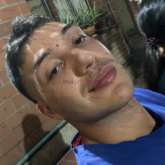 FOTOS DE HOLA SOY UN CHICO VERSÁTIL CON GANAS DE LLENAR TU MÁS RICAS FANTASÍAS