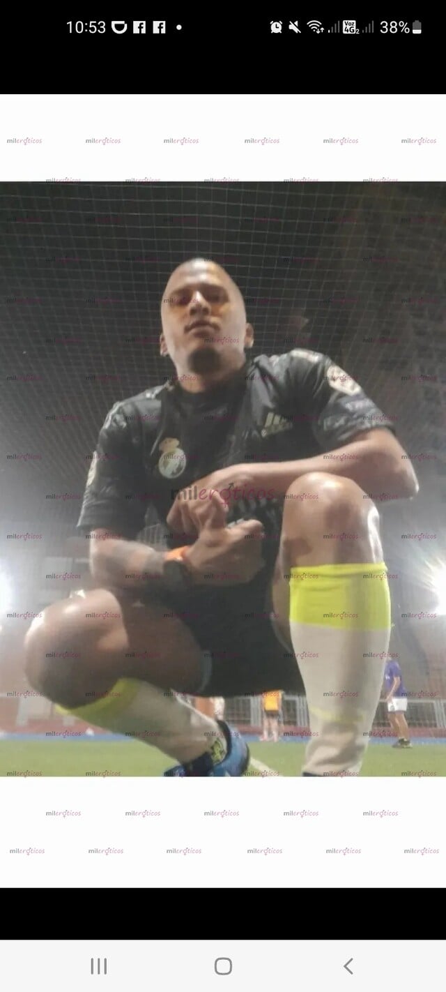 FOTOS DE FUBTOLISTA LECHERO VARONIL SERIO DOMINANTE MASCULINO CON SITIO
