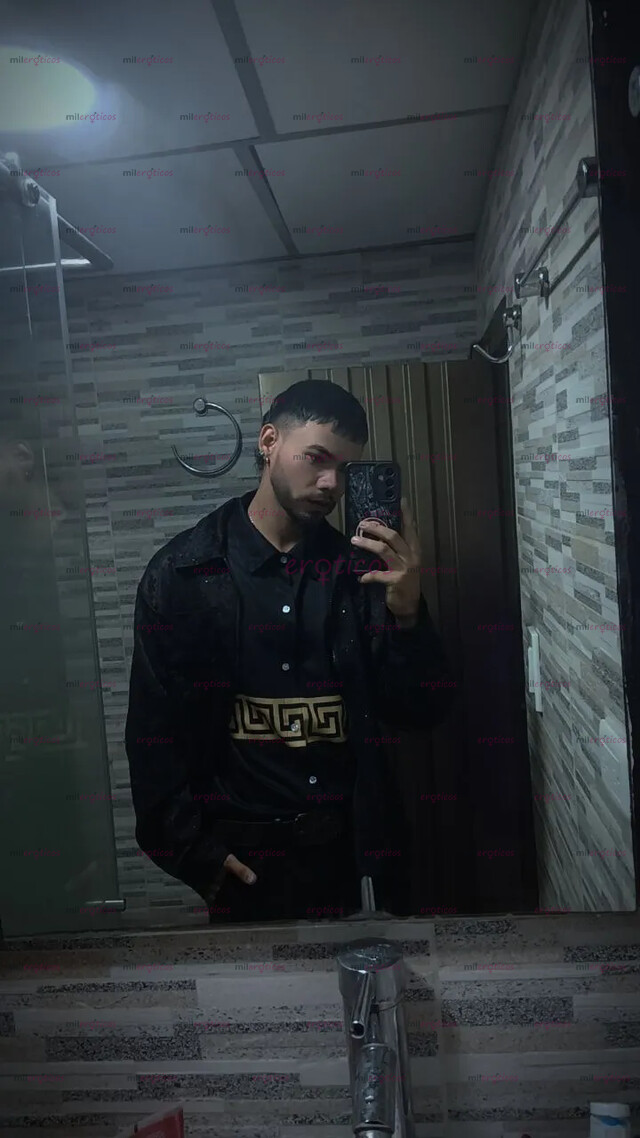 FOTOS DE SOY UN HOMBRE ATLETA MARCADO MI CUERPO OJOS LINDOS CAVELLO SUAVE SI AGO CONTACTO