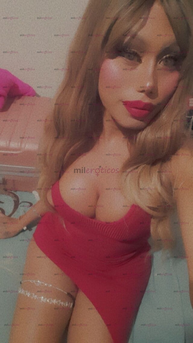 FOTOS DE CUERPO DE MUJER CON UN DELICIOSO CARAMELO ENTRE LAS PIERNAS