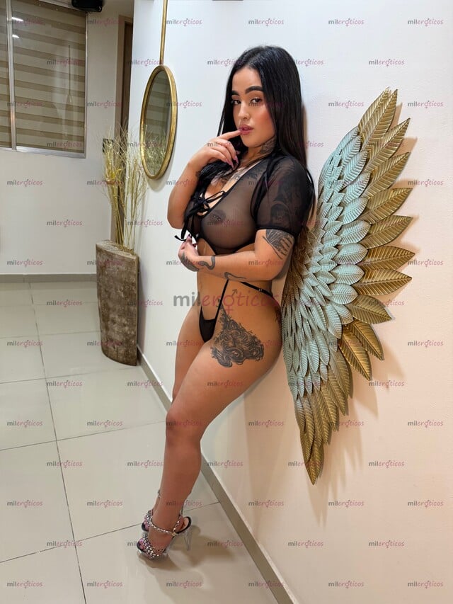 FOTOS DE PELI NEGRA VOLUPTUOSA EXÓTICA GOLOSA ADICTA AL BUEN SEXO