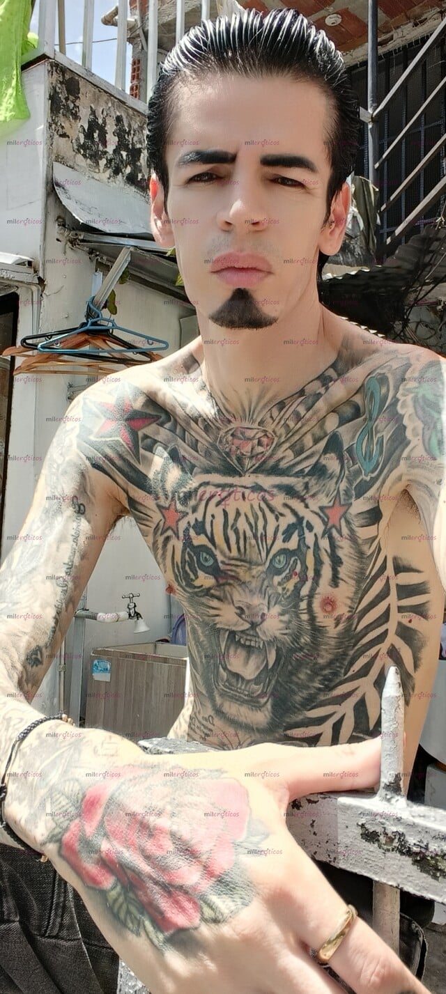 FOTOS DE FLACO ACTIVO MORBOSO ADICTO AL SEXO TATUADO