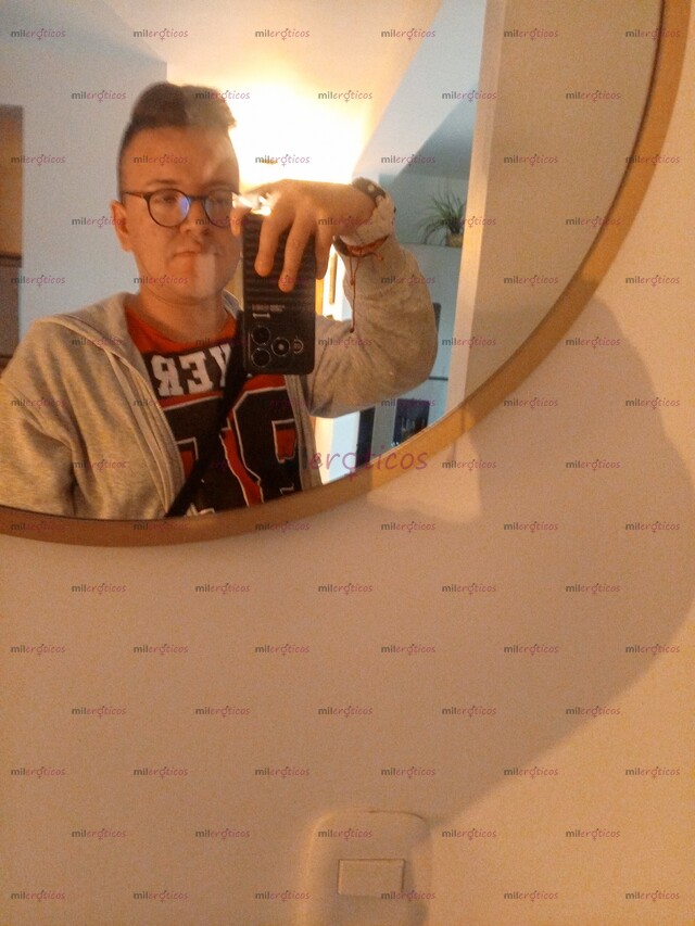 FOTOS DE CHICO DE COMPAÑÍA EXCLUSIVO SOY UN HOMBRE ATRACTIVO, DISCRETO Y