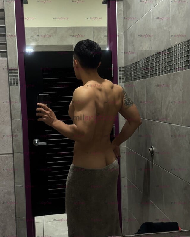 FOTOS DE ATLETA DE GYM Y BUEN PASIVO. PORTE VARONIL.