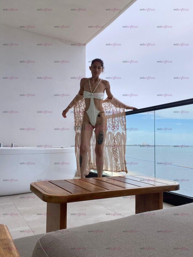 FOTOS DE CHICA SEXI DISPONIBLE CON SERVICIO EXTRA EN PROMOCION!