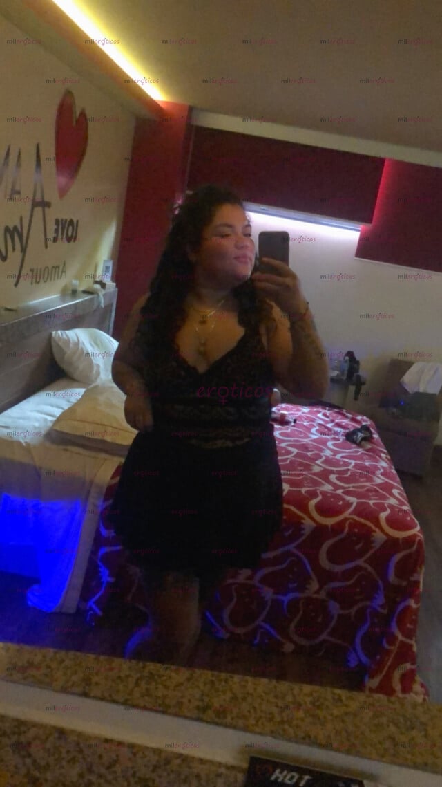 FOTOS DE MUJER DE GRANDES CURVAS. GORDITA CULONA CON DEPA PARA RECIBIRTE