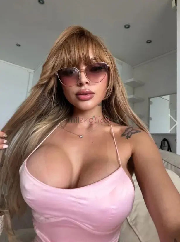 Soy chilena igual a las fotos amigable y seductora me encanta vestirme sexy y sentirme atractiva pero tambien soy alguien accesible me gusta conversar...