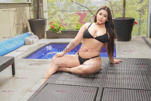 FOTOS DE HERMOSA MUÑECA EXPLOSIVA JOVENCITA 20 AÑOS