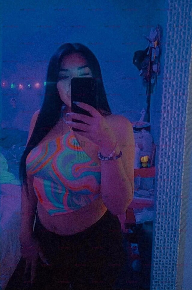 FOTOS DE DISPONIBLE PARA COMPLACER TUS MÁS RICOS DESEOS LO QUE TANTO ANHELAS Y DESEES, LO