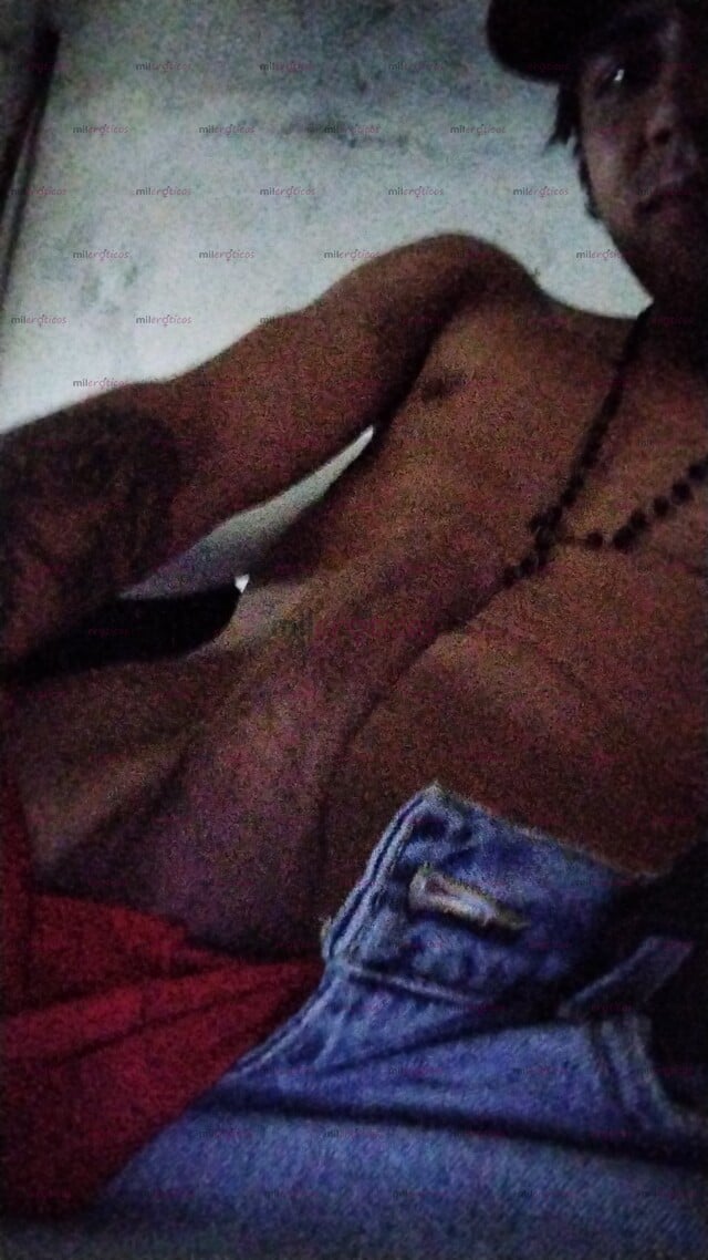 FOTOS DE JOVEN NINFÓMANO ARDIENTE CON MUCHAS GANAS DE PASARLA RICO SOLO MUJERES