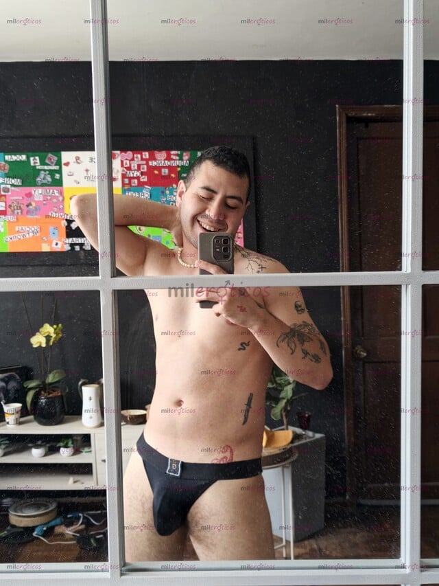 FOTOS DE NUEVO POR ACA!! VERSATIL DE 23 DISPUESTO A TODO BASTANTE CALIENTE