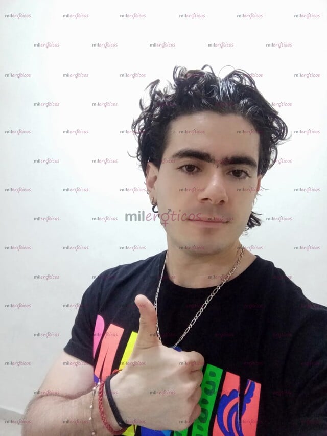 FOTOS DE GIGOLO A DAMAS CONTÁCTAME A MI WHATSAP 9993519275 ......