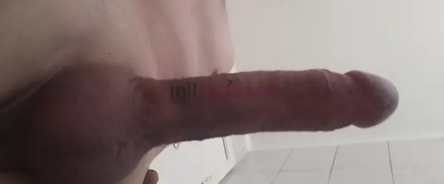 Hola mi nombre es antonio 37 anos por circunstancias de la vida me tuve que empezar busco mujer que quiera poder cumplir alguna fantasia en la cual la...