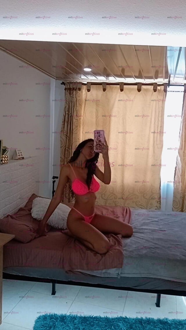 FOTOS DE SOFI ESTRECHITA SUPER NINFOMANA PARA TI TETONA CURVAS DE INFARTO