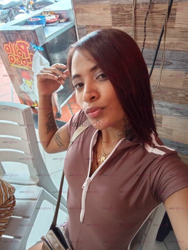 FOTOS DE HOLA MIS PAPACITOS LES LLEGÓ SU FLACA SALOME, PARA LLENARLOS DE MUCHO PLACER