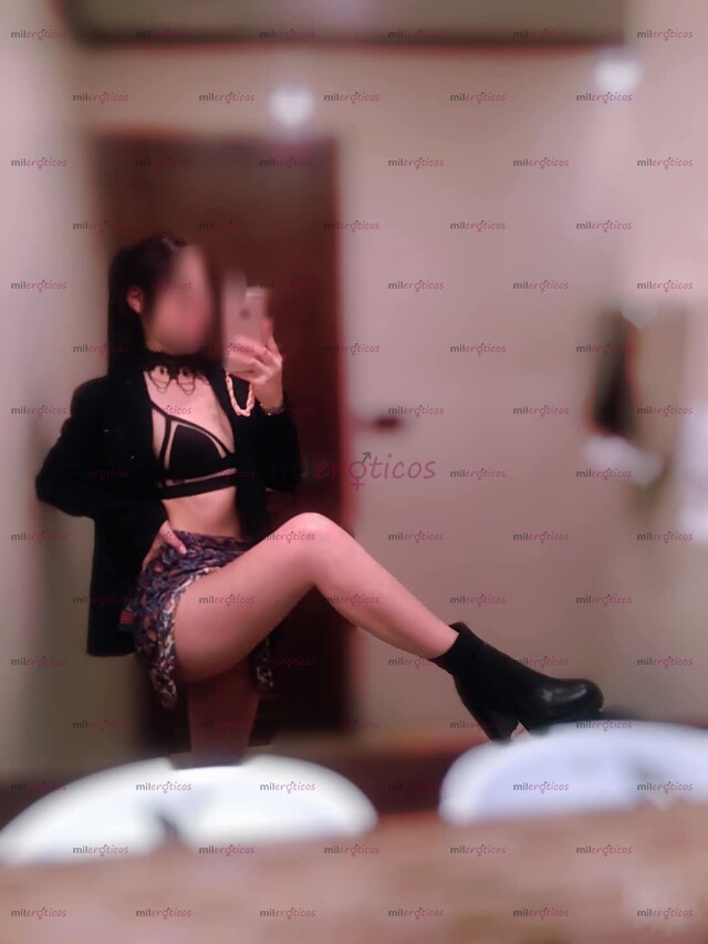 FOTOS DE SENSUALIDAD, PRESENCIA Y EROTISMO ELEGANTE