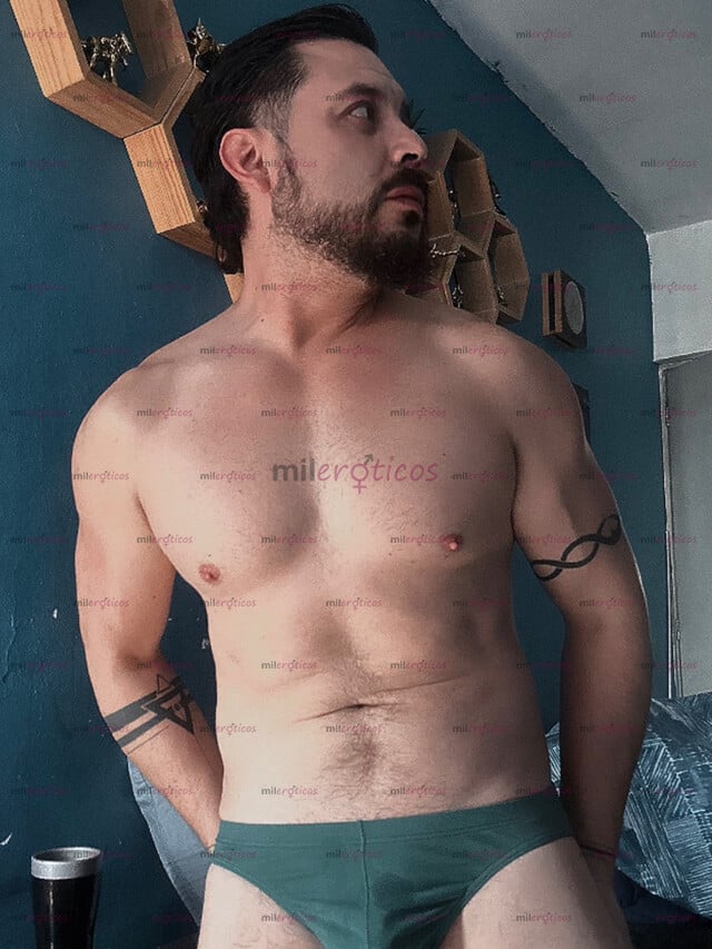 FOTOS DE MR. BIG BALLS, BUSCO QUIEN SE COMA MI CULO Y MIS HUEVOS, CREADOR DE CONTENIDO.