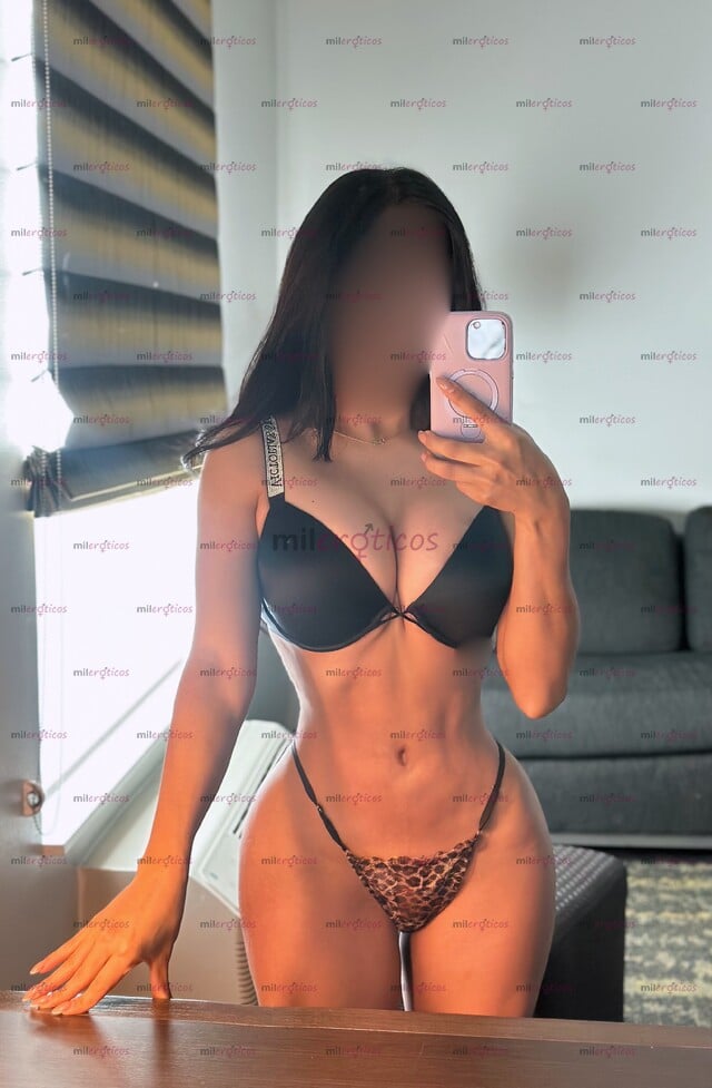 FOTOS DE CON LUGAR NALGONA Y CHICHONA NATURAL CINTURITA BIEN CACHONDA