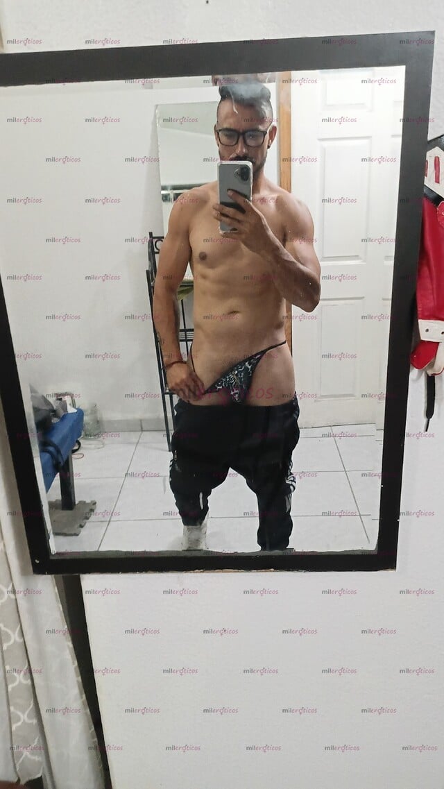 FOTOS DE GIGOLO ,PARA PAREJAS ,MUJERES MADURAS Y HOMBRES