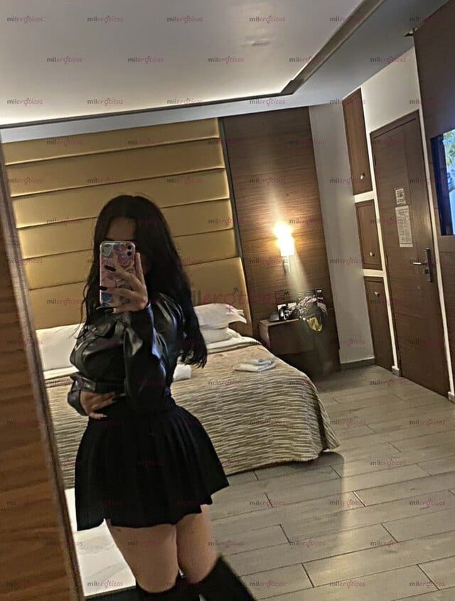 FOTOS DE ESCRIBE Y ATREVETE A DISFUTAR TODO LO QUE SABE HACER ESTA MUÑECA