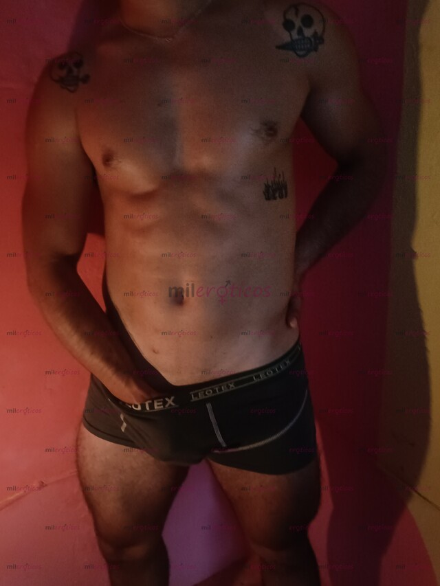 FOTOS DE JOVEN ATLÉTICO COMPAÑÍA EXCLUSIVA PARA MUJERES DISCRECIÓN GARANTIZADA