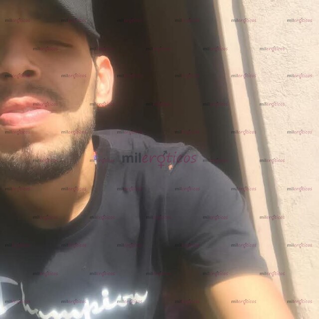 FOTOS DE SINALOENSE BARBONCITO ALTO Y DELGADO, DOMINANTE Y PASIONAL, TRATO DE NOVIOS,
