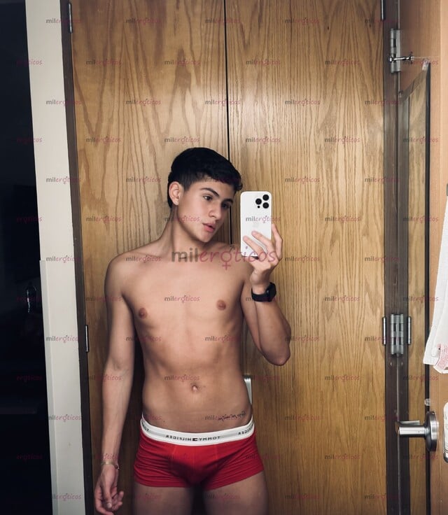 FOTOS DE TWINK JERO JOVEN ADICTO AL SEXO VERSÁTIL DE VUELTA EN LA CIUDAD