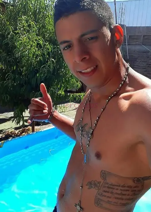 Morenito super caliente con ganas de complacerte y cumplir tus fantacias y fetiches soy muy extrovertido me encanta hacerte feliz y q pases un momento...
