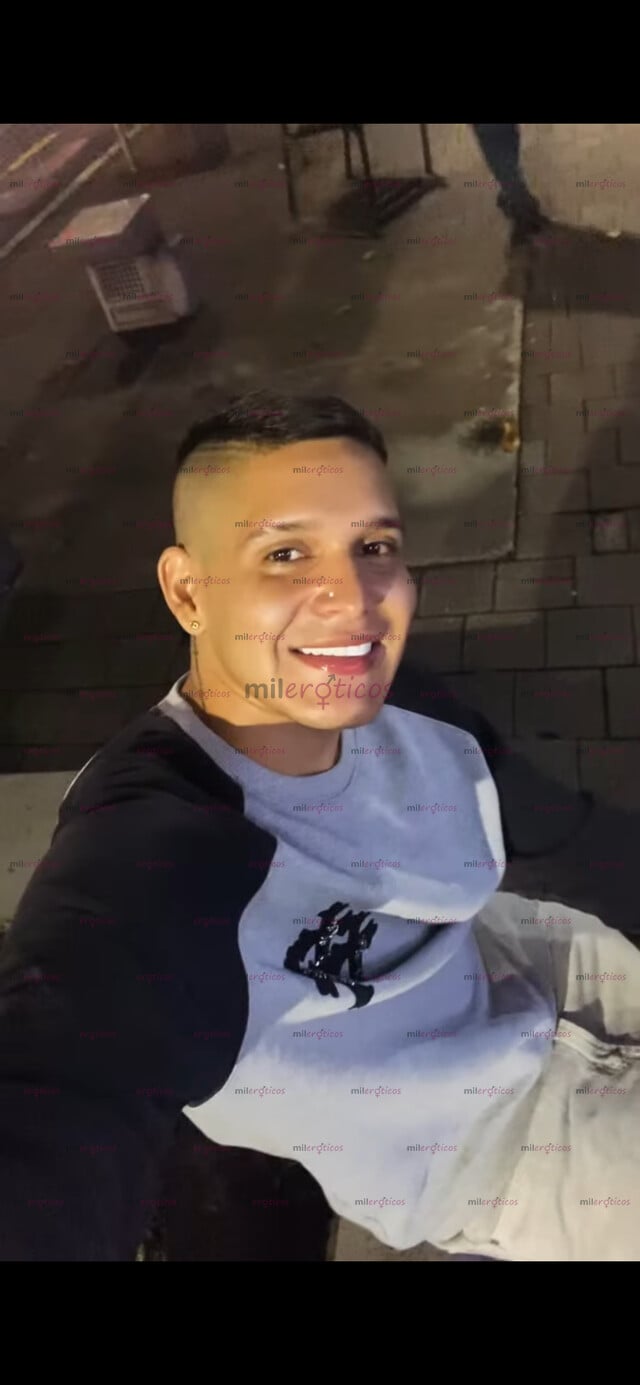 FOTOS DE SOMOS DOS POLLOS CALIENTES VERS Y ACT RECIÉN LLEGADOS FOTOS POR INTERNO