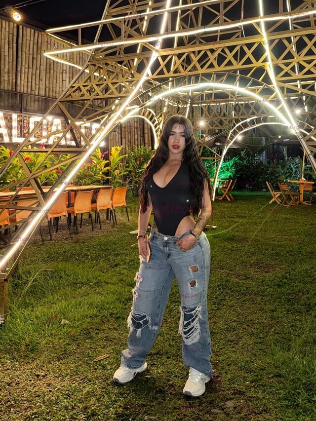 FOTOS DE DANNA HERMOSA COLOMBIANA A TU SERVICIO PARA PASAR UN RATO INCREIBLE