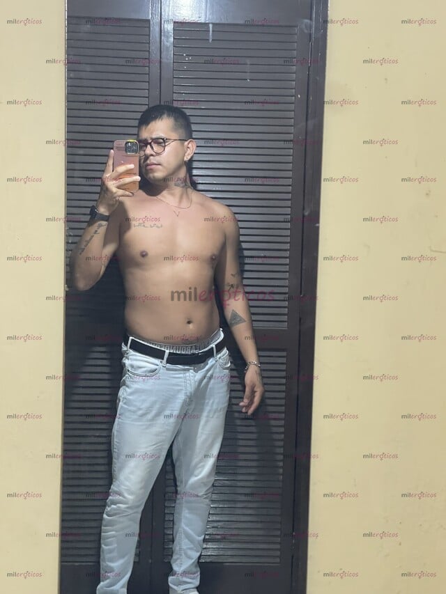 FOTOS DE 31 AÑOS, BARBERO Y AGENTE DE VIAJES, QUIERES DISCRECIÓN TE LA DOY.