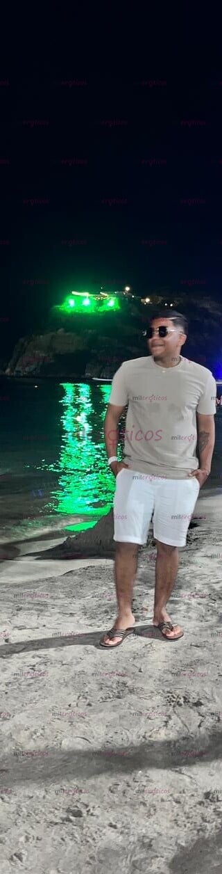FOTOS DE COSTEÑO, MORENO, DISPUESTO A CUMPLIR TUS FANTASÍAS SEXUALES