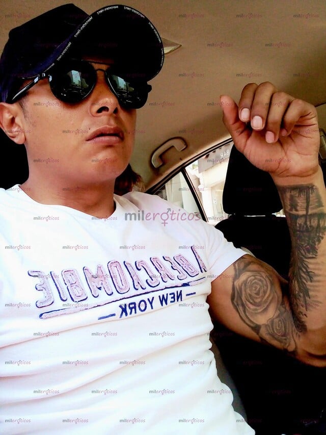 FOTOS DE LLEGÓ TU CHACAL DOTADO, ATRACTIVO Y CACHONDO