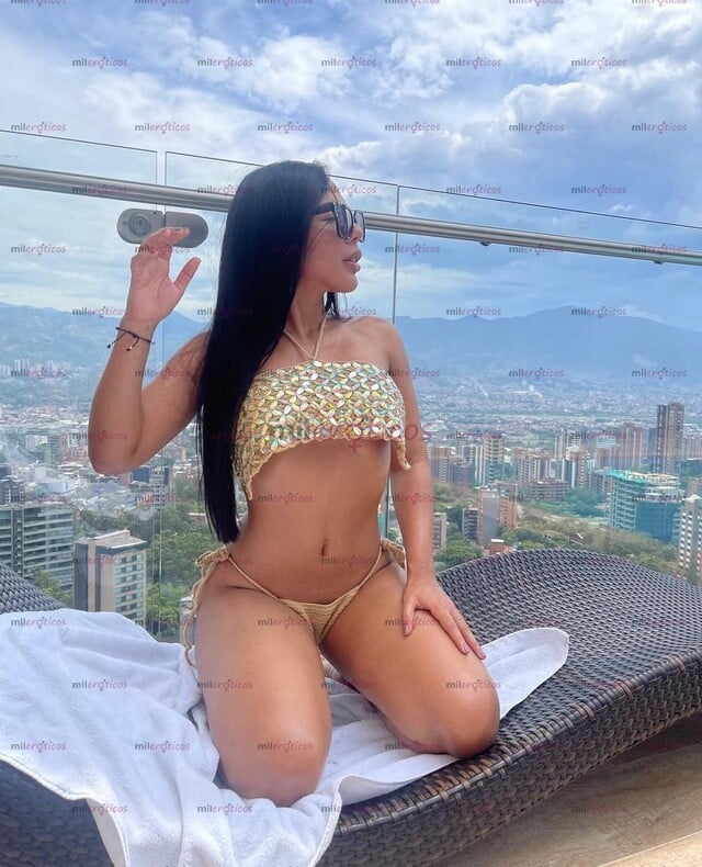 FOTOS DE GALA COLOMBIANA SEXY MODELO PELINEGRA DE LUJO LINDA Y EXÓTICA