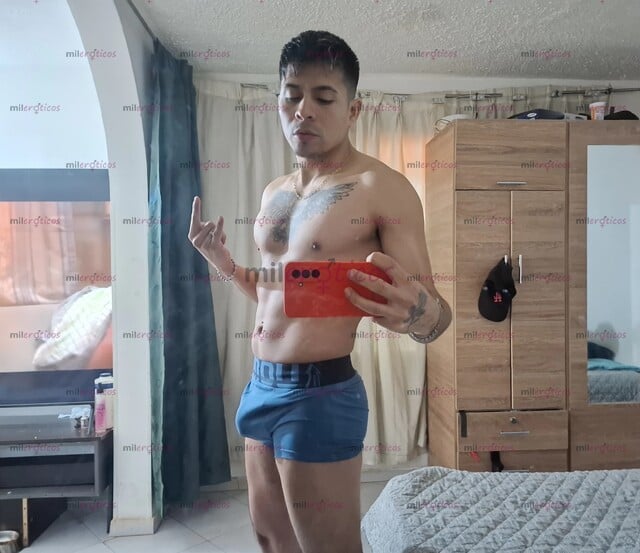 FOTOS DE JOVEN NUEVO EN LA CIUDAD. CON GANAS DE PASARLO BIEN, DISPONIBLE A TODO.