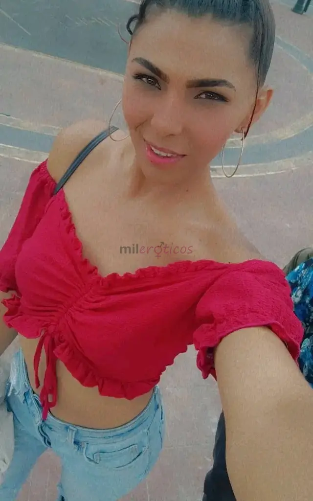 Soy una mujer trans de colombia bien caliente y complaciente sexi para complacer todo lo que me pides tengo 26 anos soy bien perra en la cama para dar...