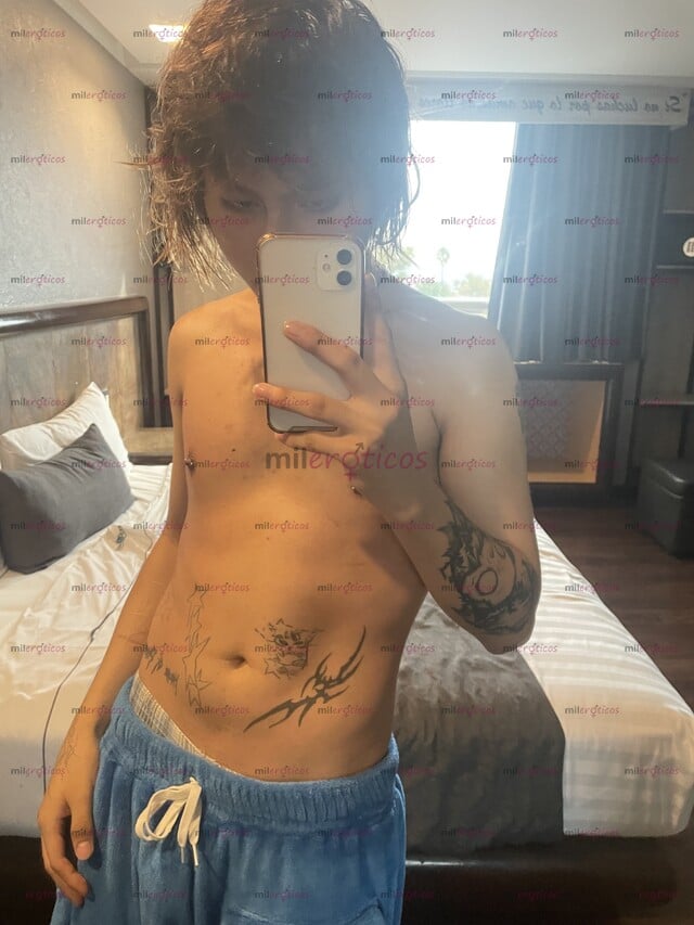 FOTOS DE CARLOS ESCORT GAY 20 AÑOS TWINK SUMISO DOM VERSATIL