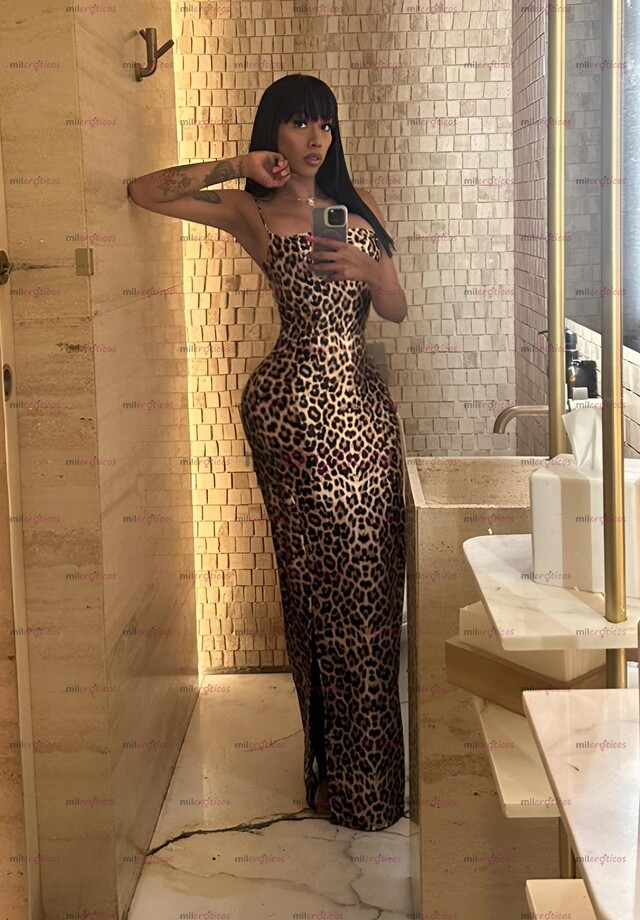 FOTOS DE TU PRINCESA DE CHOCOLATE SENCILLA E INTELIGENTE, SÚPER SEXY UNA MUJER DE FUEGO.