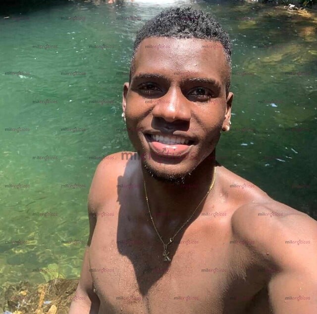 FOTOS DE NEGRO VERGÓN BASTANTE DOMINANTE Y SOY BASTANTE GRANDE MIDO 1:90 SUPER ACTIVO DIS