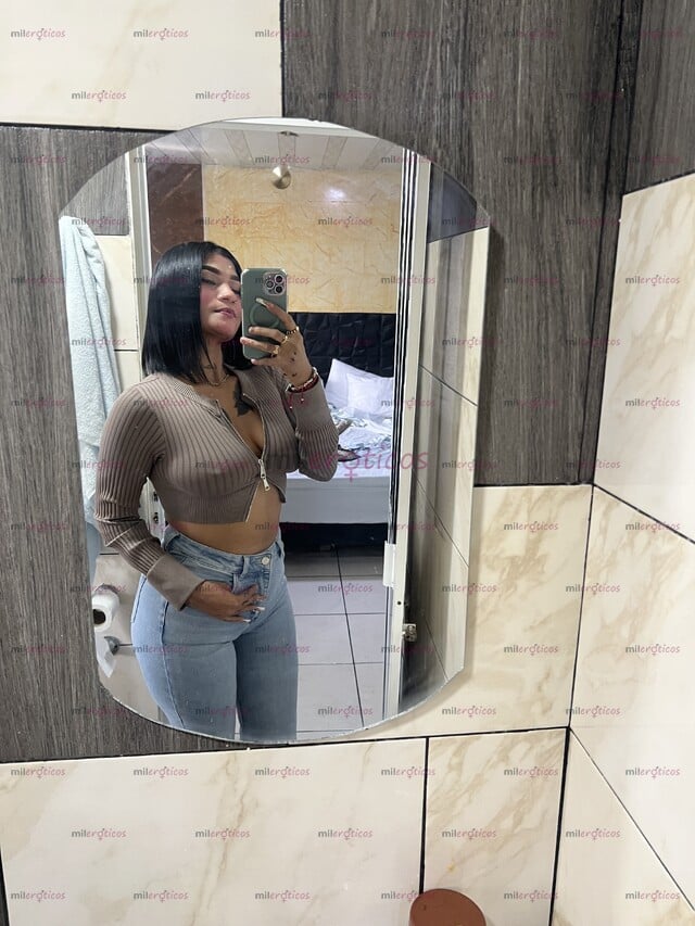 FOTOS DE HOLA SOY UNA CHICA EXTROVERTIDA ME ENCANTA PASARLA RICO Y COMPLACERTE