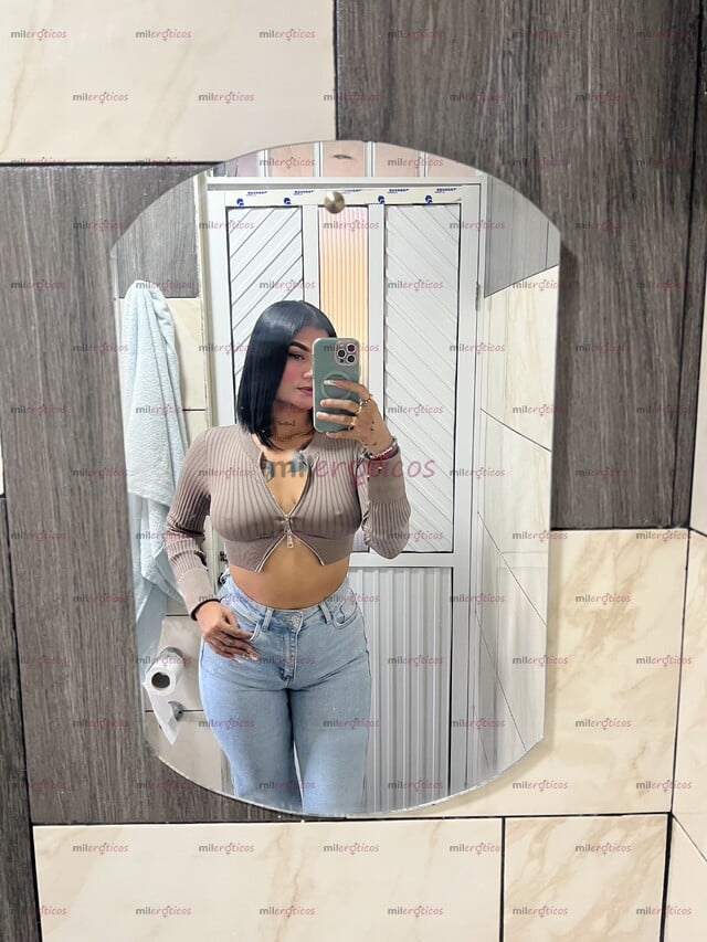 FOTOS DE HOLA SOY UNA CHICA EXTROVERTIDA ME ENCANTA PASARLA RICO Y COMPLACERTE