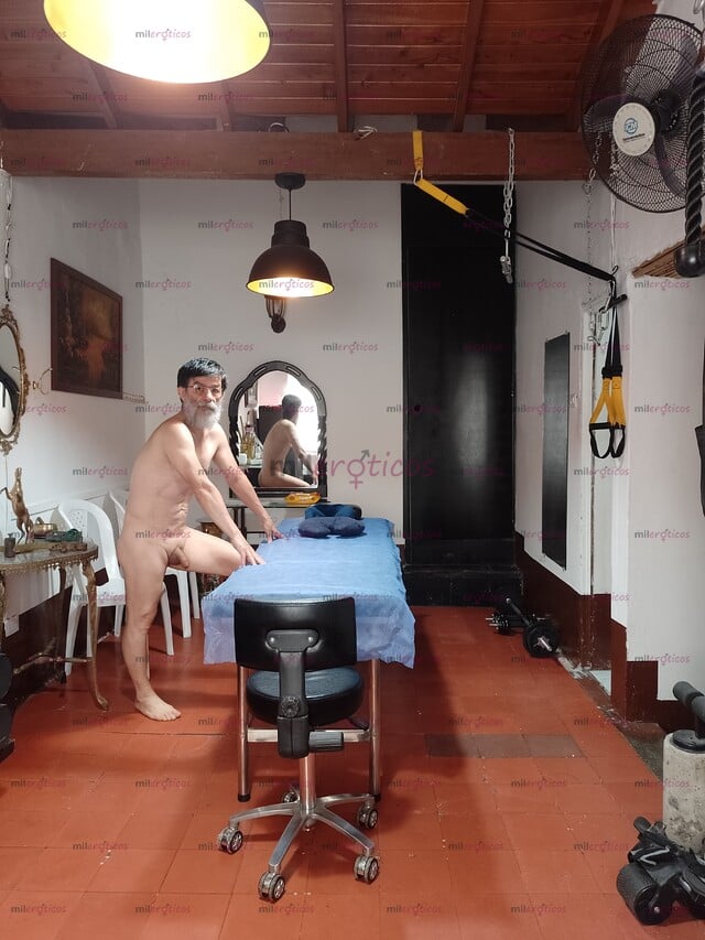 FOTOS DE MASAJISTA PROFESIONAL INDEPENDIENTE 62 AÑOS ROL PASIVO BARBA BLANCA EN MEDELLIN