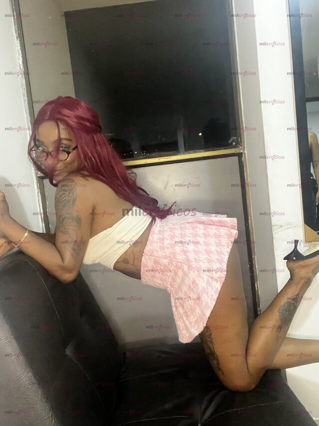 FOTOS DE MORENA, PEQUEÑA, SEXY, EXTROVERTIDA, ADECUADA AL SEXO ANAL, SQUIRT, EBONY