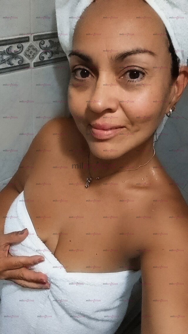 FOTOS DE SEXY Y CALIENTE CUARENTONA DÉJATE CONSENTIR ,TE ESPERO TESORO