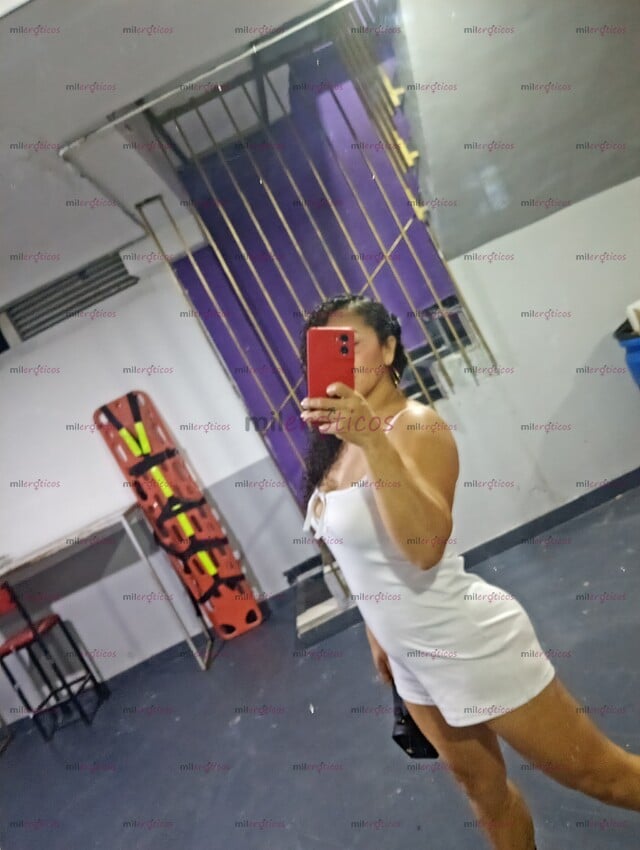 FOTOS DE SEXY MUJER CRESPA CON HERMOSO CUERPO Y CON GANAS DE HACERTE RICO