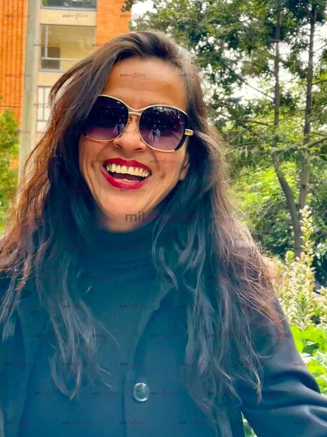 FOTOS DE SEXY Y CALIENTE CUARENTONA DÉJATE CONSENTIR ,TE ESPERO TESORO