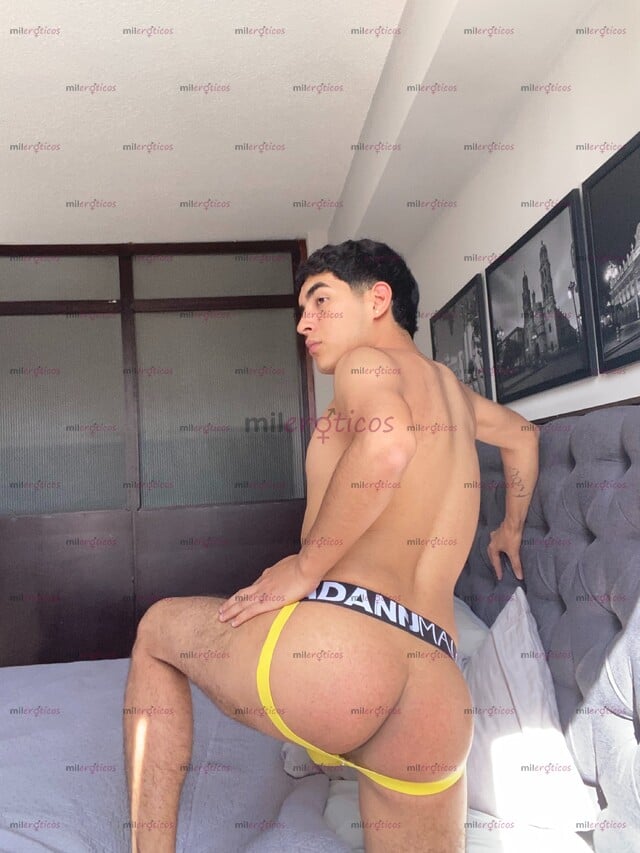 FOTOS DE LATINO, DOTADO CACHONDO DE BUEN CULO , BUENA VERGA , DISPUESTO A COMPLACERTE