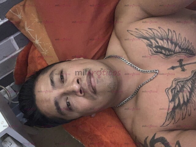 FOTOS DE ACTIVO MACHIN BISEXUAL CON MUCHA LECHE PARA TU CULO O BOCA